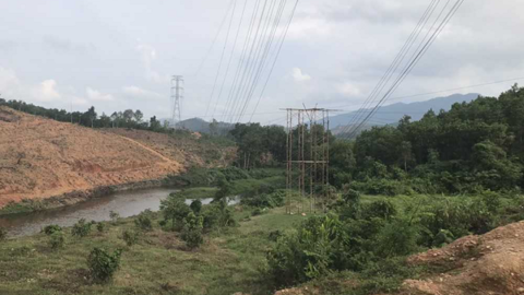 Đường dây 500kV mạch 3 vẫn còn vướng mắc mặt bằng 20 khoảng néo