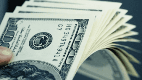 Tỷ giá USD hôm nay 25/4/2022: USD chợ đen tăng mạnh