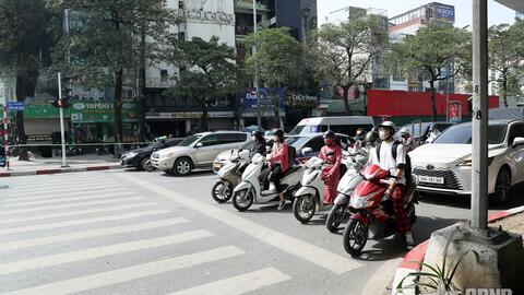 Xử lý nghiêm tình trạng vi phạm vượt đèn đỏ