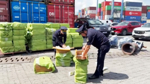 Cơ quan Hải quan bắt giữ, khởi tố nhiều vụ buôn lậu thuốc lá trị giá hơn 65 tỷ đồng