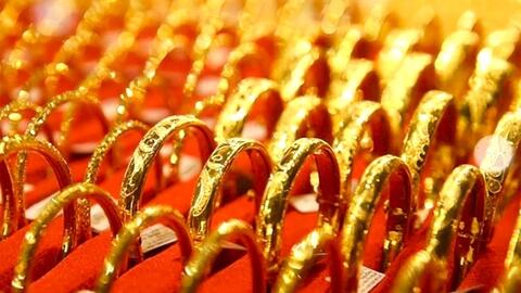 Giá vàng hôm nay (chiều 25-11): Tăng mạnh với mức tăng cao nhất 2,6 triệu đồng/lượng