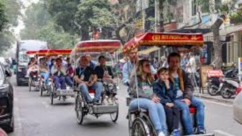 Du lịch Hà Nội tăng trưởng mạnh về lượng khách quốc tế và doanh thu