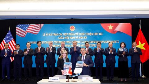 Tổng Bí thư Tô Lâm chứng kiến Vietnam Airlines ký mua 50 máy bay Boeing trị giá 8,1 tỷ đô