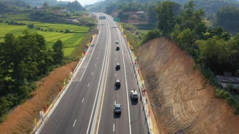 Triển khai cao tốc Sơn La – Điện Biên – cửa khẩu Tây Trang (giai đoạn 1) theo hình thức đầu tư công