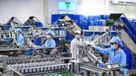 Niềm tin doanh nghiệp trở lại mạnh mẽ tại hai đầu tàu kinh tế