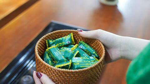 Bảo tồn và nâng tầm giá trị thương hiệu chè Tân Cương