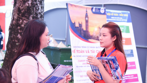 Trước giờ chốt nguyện vọng 14/7: Sai một bước có thể lỡ cả mùa tuyển sinh đại học 2026