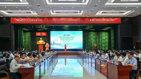 Thứ trưởng Nguyễn Sinh Nhật Tân: Phát triển điện khí LNG phải gắn với an ninh năng lượng