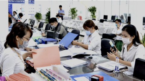 Kiến nghị xem xét công chức xã hưởng mức lương phù hợp