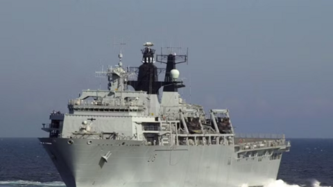 Anh xác nhận bán tàu tấn công đổ bộ HMS Bulwark cho đối tác quốc phòng đặc biệt