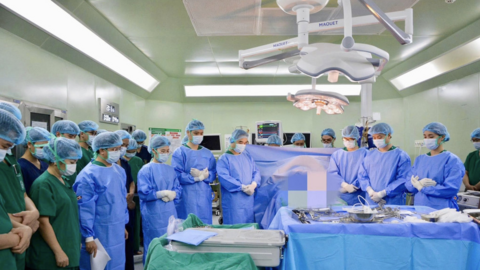 Trẻ em hiến tế bào gốc cứu anh chị em ruột: Tuyệt đối không đồng nghĩa với lấy gan, thận