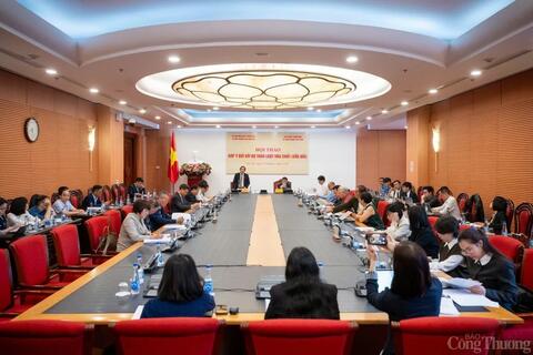 <a href="/xuc-tien" title="Xúc tiến" rel="dofollow">Xúc tiến</a>