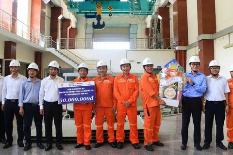 <a href="/nangluong-cuocsong" title="Năng lượng - Cuộc sống" rel="dofollow">Năng lượng - Cuộc sống</a>