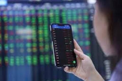 Lợi nhuận quý II khởi sắc, cổ phiếu trụ vững đường đua 1.400 điểm?