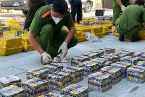 Triệt phá đường dây sản xuất, tiêu thụ gần 1 tấn pháo nổ liên tỉnh