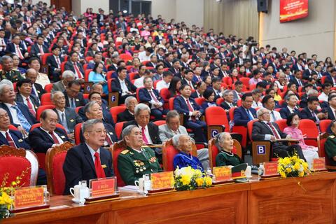 <a href="/nangluong-cuocsong" title="Năng lượng - Cuộc sống" rel="dofollow">Năng lượng - Cuộc sống</a>