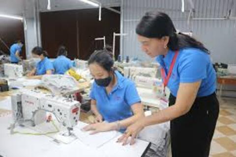 Đồng hành cùng phụ nữ trong khởi sự kinh doanh tại gia, làm chủ cuộc sống