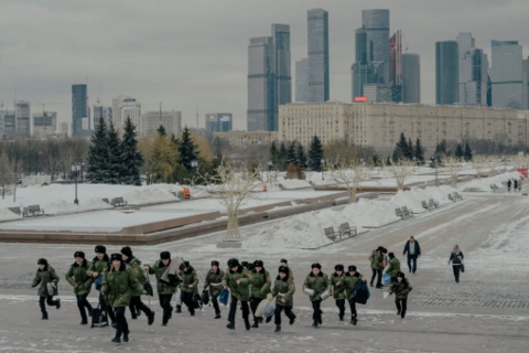 Kinh tế Nga còn đủ sức nuôi chiến tuyến bao lâu nữa?