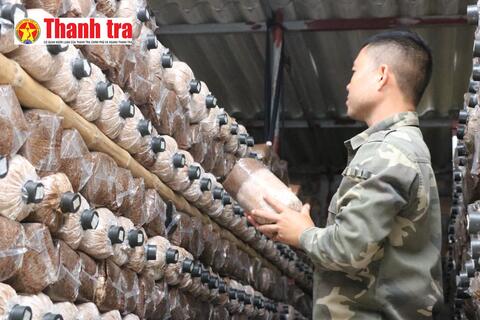 <a href="/dau-tu" title="Đầu tư" rel="dofollow">Đầu tư</a>