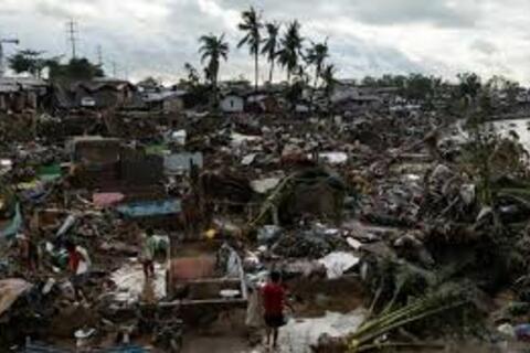 Bão Kalmaegi khiến 58 người thiệt mạng ở Philippines, đang hướng về Việt Nam