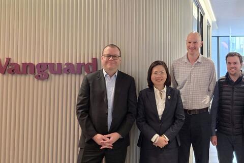 <a href="/chung-khoan2" title="Chứng khoán" rel="dofollow">Chứng khoán</a>