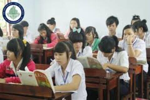 Chương trình và hoạt động giáo dục của trường phổ thông dân tộc nội trú