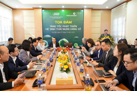 Vietcombank tăng tốc phát triển hệ sinh thái ngân hàng số