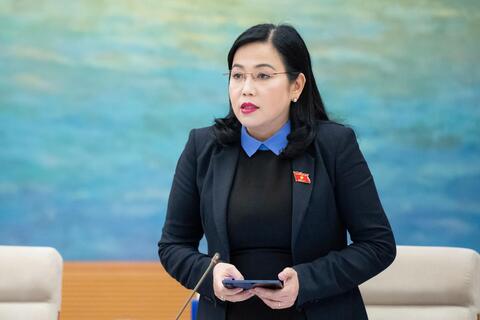 <a href="/thong-tin-thi-truong" title="Thông tin thị trường" rel="dofollow">Thông tin thị trường</a>