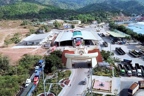 <a href="/kinh-te" title="Kinh tế" rel="dofollow">Kinh tế</a>