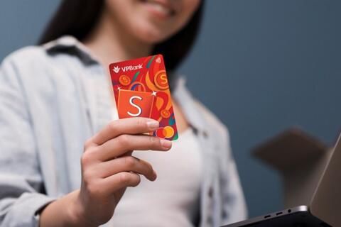 <a href="/tai-chinh" title="Tài chính" rel="dofollow">Tài chính</a>