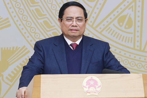 <a href="/dau-tu" title="Đầu tư" rel="dofollow">Đầu tư</a>