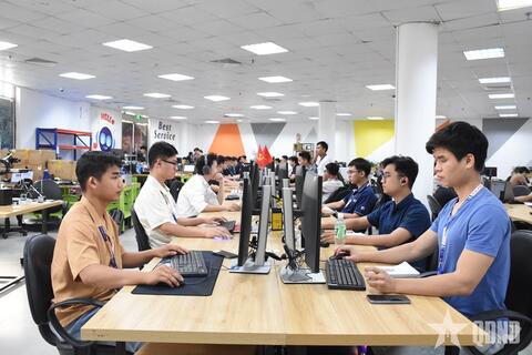 <a href="/dau-tu" title="Đầu tư" rel="dofollow">Đầu tư</a>