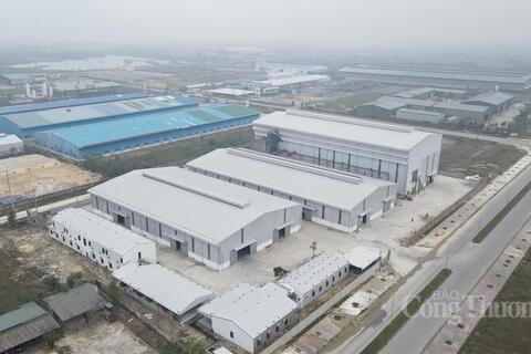 <a href="/dau-tu" title="Đầu tư" rel="dofollow">Đầu tư</a>