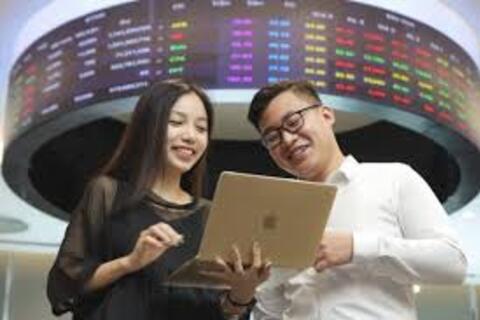 Ngân hàng kéo nhịp, thị trường bật tăng 14 điểm