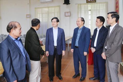 <a href="/tin-24h" title="Tin 24h" rel="dofollow">Tin 24h</a>