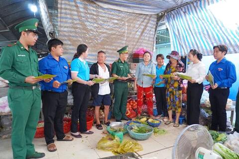 <a href="/xuc-tien" title="Xúc tiến" rel="dofollow">Xúc tiến</a>