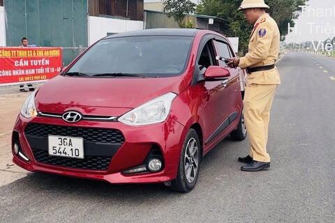 <a href="/xuc-tien" title="Xúc tiến" rel="dofollow">Xúc tiến</a>