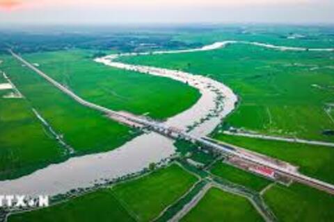 <a href="/kinh-te" title="Kinh tế" rel="dofollow">Kinh tế</a>