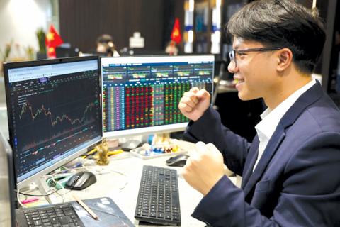 <a href="/chung-khoan2" title="Chứng khoán" rel="dofollow">Chứng khoán</a>