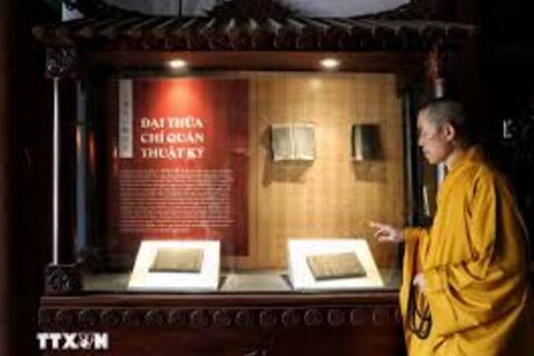 <a href="/xuc-tien" title="Xúc tiến" rel="dofollow">Xúc tiến</a>