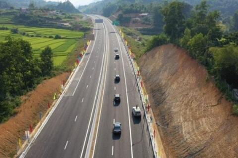 Triển khai cao tốc Sơn La – Điện Biên – cửa khẩu Tây Trang (giai đoạn 1) theo hình thức đầu tư công