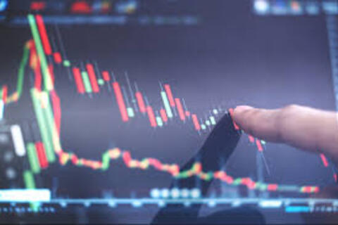 VN-Index mất mốc 1.700 điểm, chiến lược tích lũy quanh 1.650 điểm