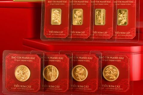 Giá vàng hôm nay 18/3: Vàng trong và ngoài nước cùng giảm