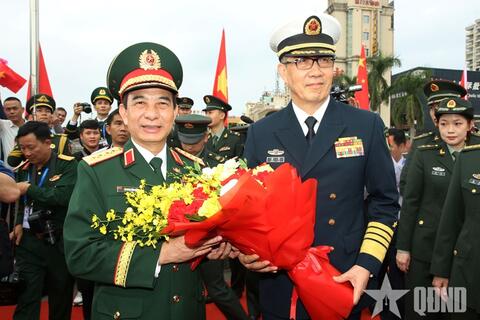 <a href="/tin-24h" title="Tin 24h" rel="dofollow">Tin 24h</a>