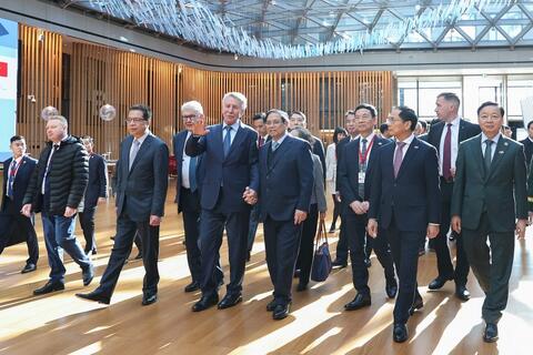 <a href="/nangluong-cuocsong" title="Năng lượng - Cuộc sống" rel="dofollow">Năng lượng - Cuộc sống</a>