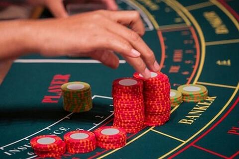 Mạnh tay hơn với vi phạm kinh doanh đặt cược: Có thể phạt đến 200 triệu đồng