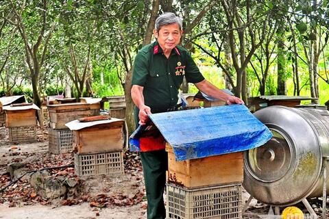 <a href="/dau-tu" title="Đầu tư" rel="dofollow">Đầu tư</a>