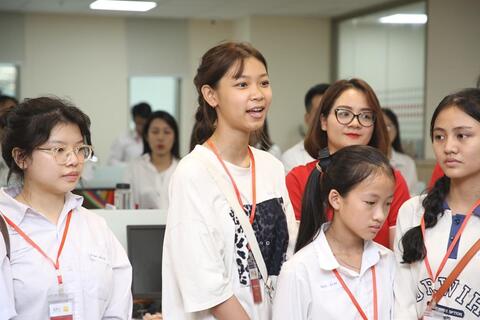 <a href="/tai-chinh" title="Tài chính" rel="dofollow">Tài chính</a>