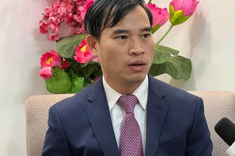 <a href="/kinh-te" title="Kinh tế" rel="dofollow">Kinh tế</a>