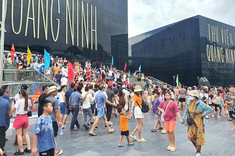 <a href="/xuc-tien" title="Xúc tiến" rel="dofollow">Xúc tiến</a>